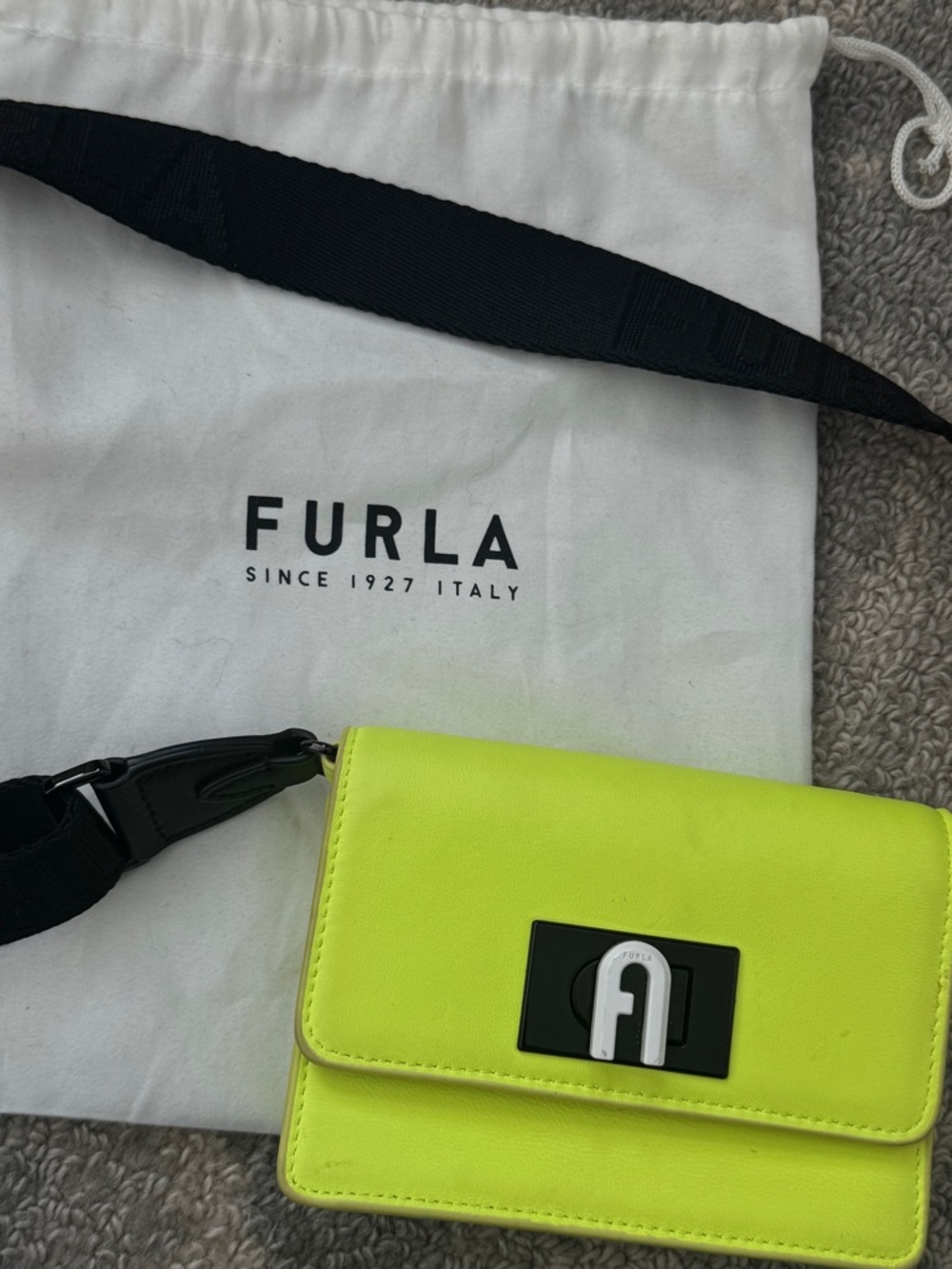 Furla Neon Yellow Crossbody - Picture 4 of 10